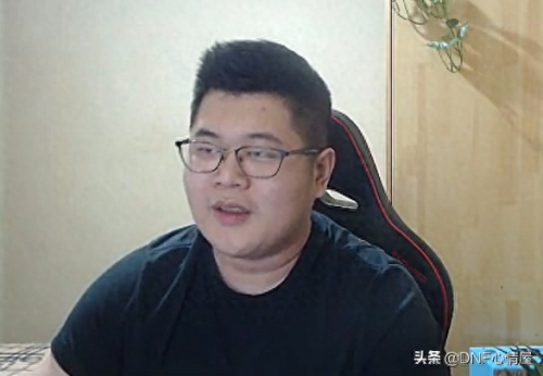 地下城与勇士女大枪紫装备图片(dnf60版本大枪带什么装备)