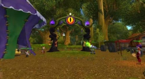 暗月马戏团在哪个位置(怀旧服闪金镇马戏团位置)插图1