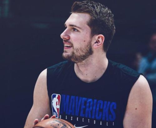 勇士终结连败东契奇(NBA勇士队最新交易消息)