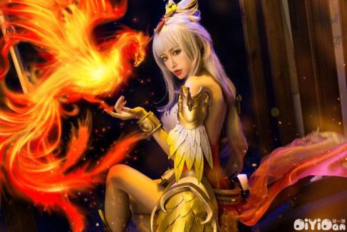 王昭君哭着求韩信停下(太子㧒穿着凤袍的皇后小说)插图1