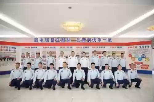 代理指挥阵容