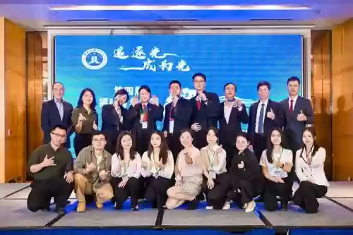 答辩豪华阵容插图