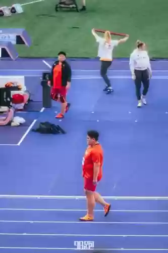 铅球阵容插图