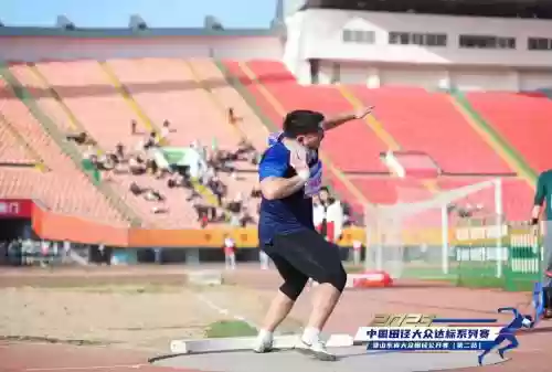 铅球阵容