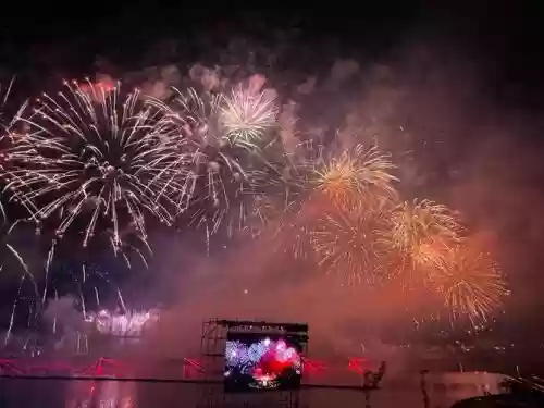 最贵烟花阵容插图