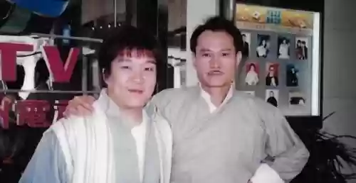 英叔阵容插图