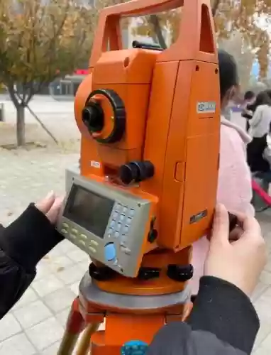地图测量人员的装备，测量专用地图插图